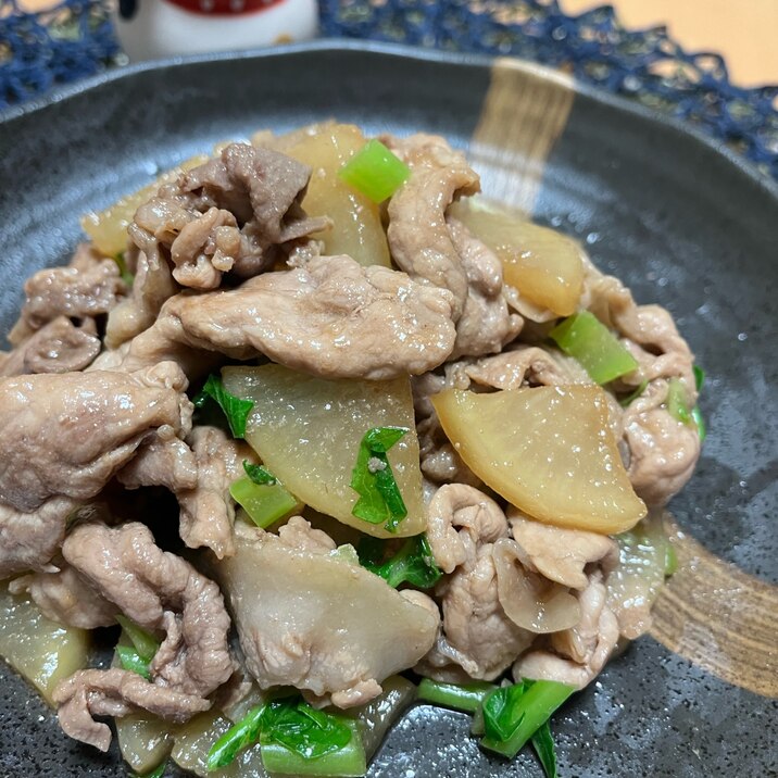 ご飯が進む♬豚肉と大根の炒め物